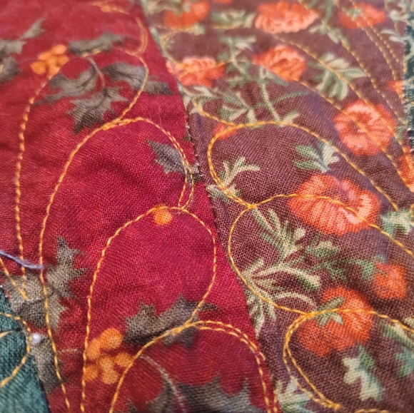 New York Beauty Quilted Wall Hanging - Picture 7 of 13